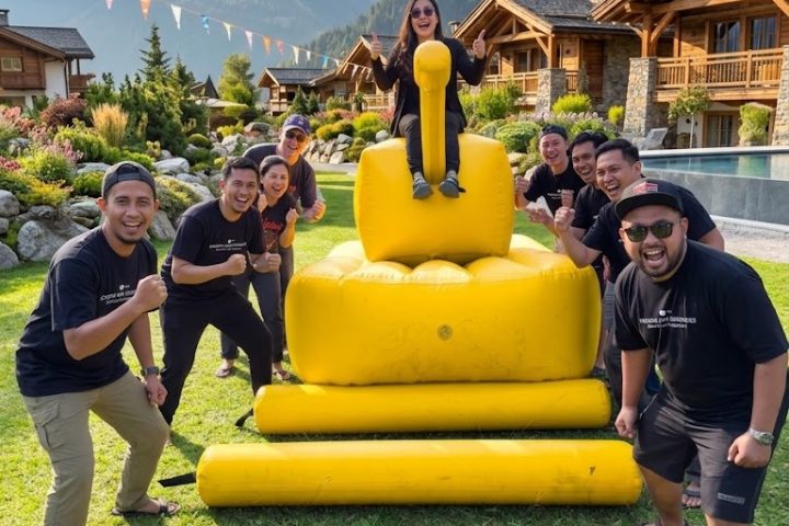Inflatable Balloon team building